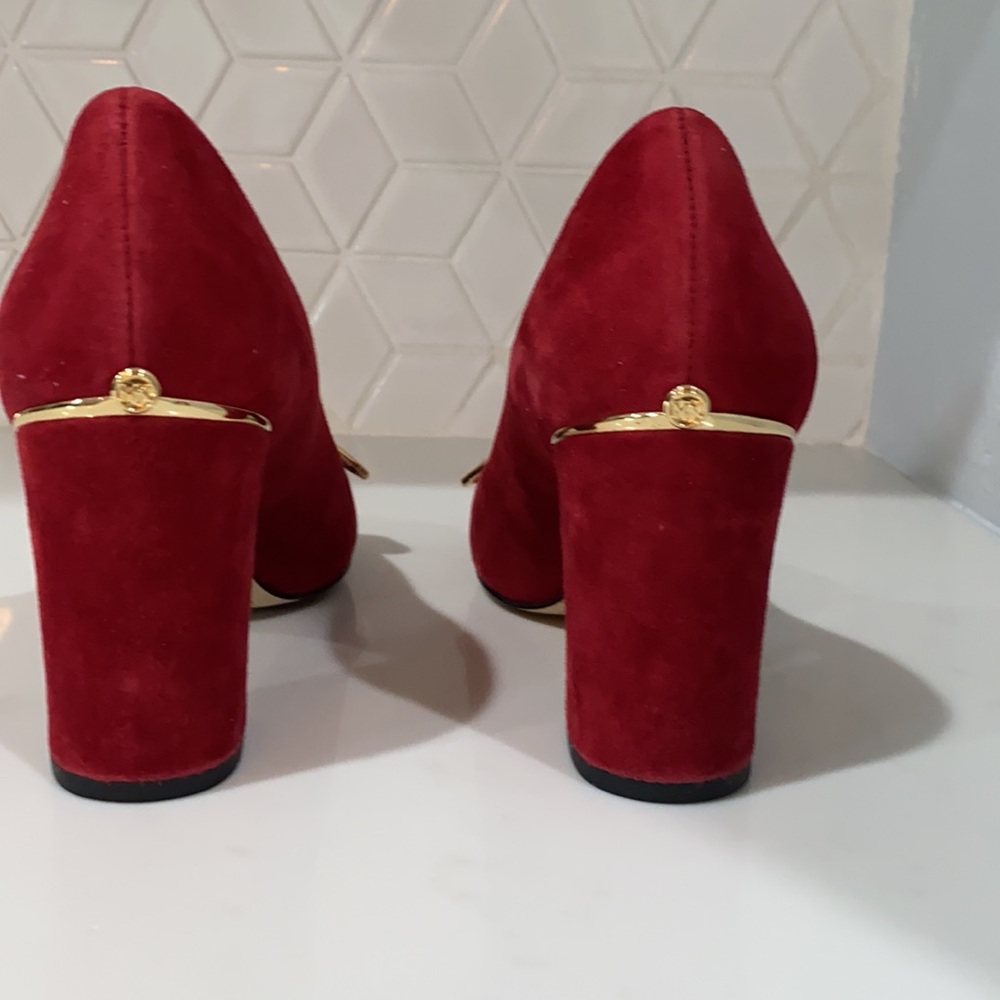 Michael Kors Size 7 Excellent condition. Suede - Picture 3 of 3